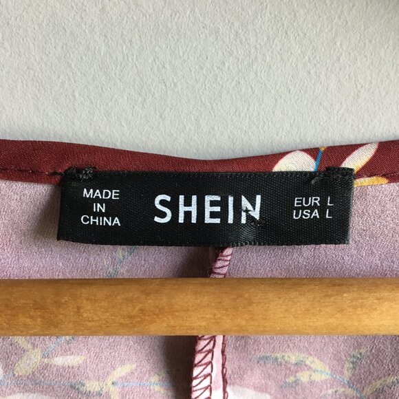 LAST CHANCE Bundle of 4 floral tops! - Picture 9 of 16